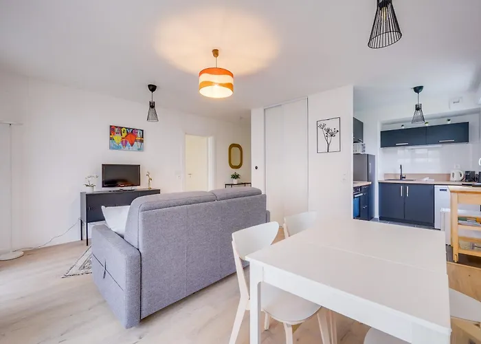 Апартаменти L'arboresens - Appt Avec Terrasse Et Parking Мериньяк