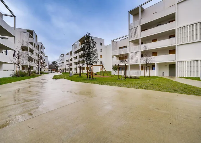 Апартаменти L'arboresens - Appt Avec Terrasse Et Parking